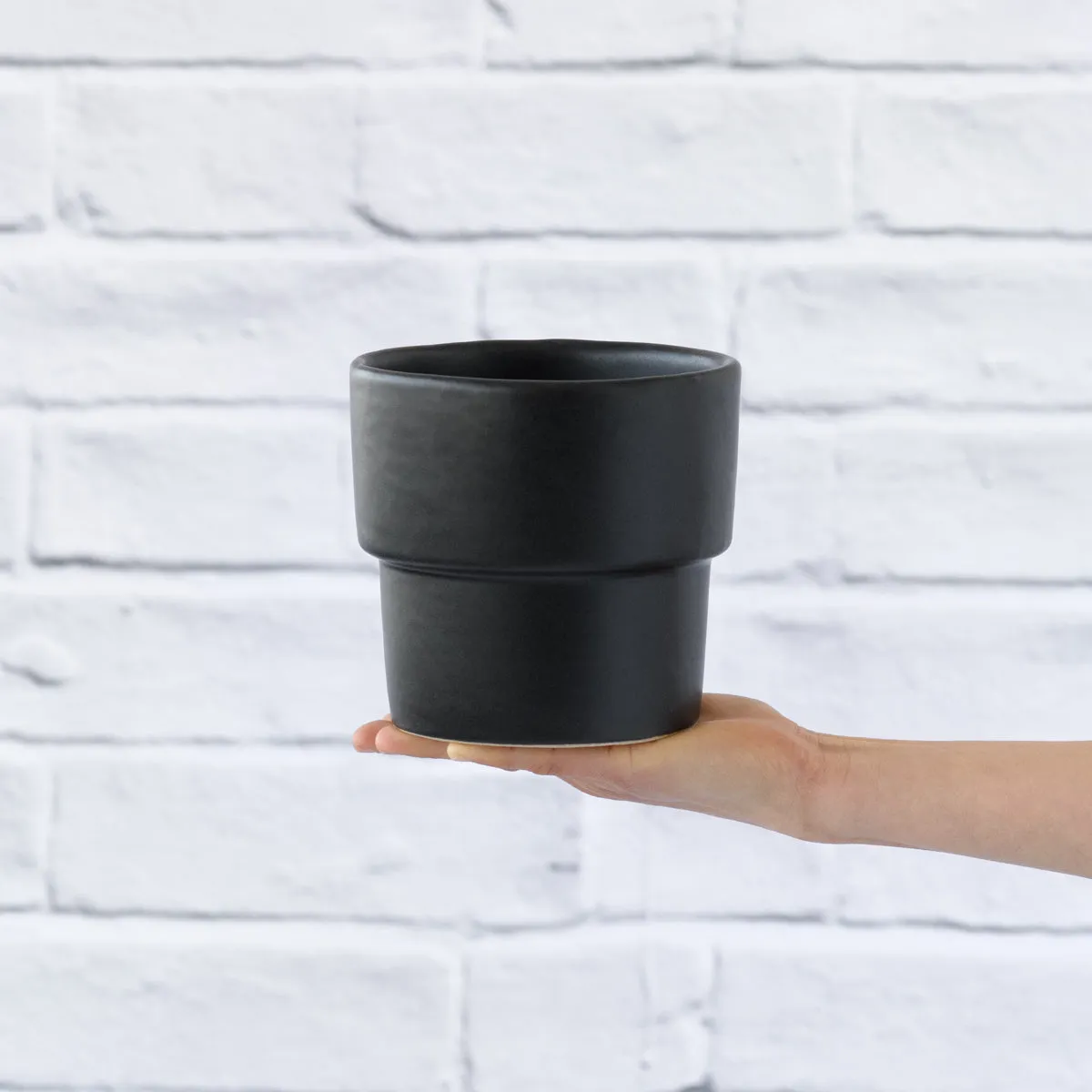 Flo Planter - Black